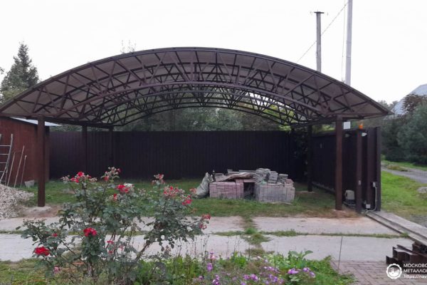 Навес из поликарбоната