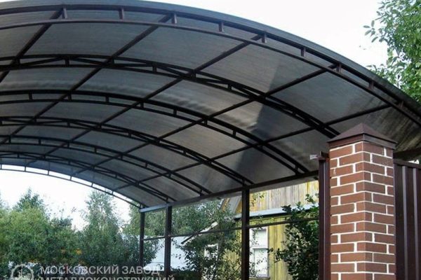 Навес из поликарбоната